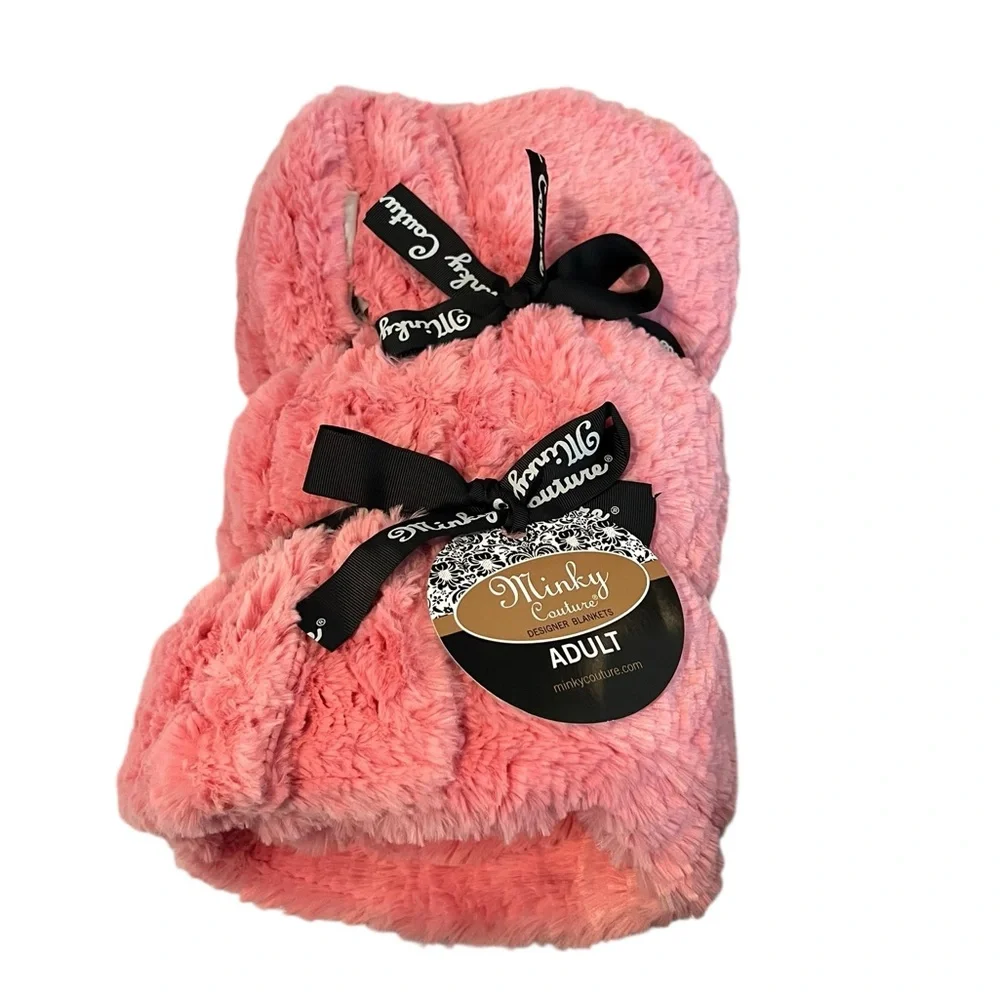 NWT Minky Couture Pink Faux Fur Throw Blanket 50x60 Adult Size Plush Minky Cozy